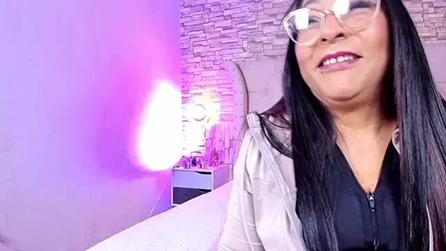 Gina Myers online show from March 6, 12:11 pm