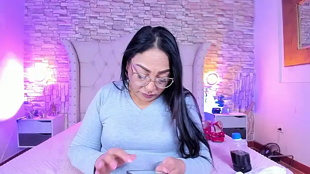 Gina Myers online show from March 12, 12:09 pm