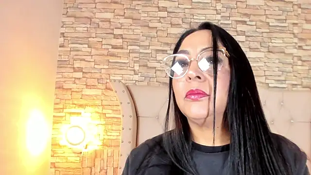 Snapshot of Gina_Myers chatting on September 20, 12:32 pm Gina Myers online show from September 20, 12:32 pm