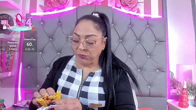 Gina Myers online show from November 7, 12:42 pm