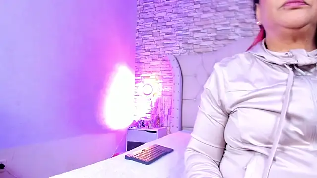 Gina Myers online show from March 4, 11:51 am