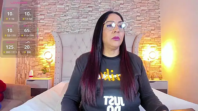 Snapshot of Gina_Myers chatting on March 11, 12:17 pm Gina Myers online show from March 11, 12:17 pm