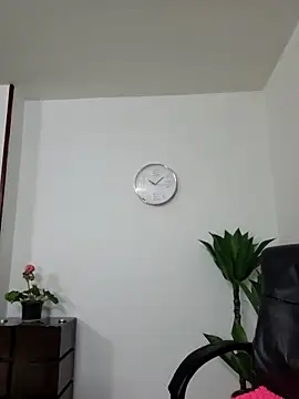Gina Myers online show from April 25, 3:09 am