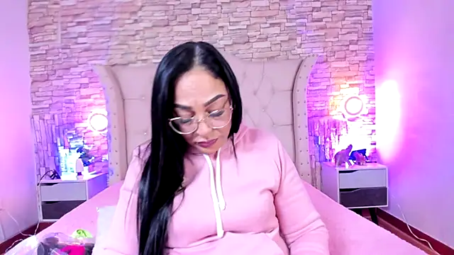 Gina Myers online show from November 30, 12:39 pm