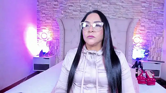 Gina Myers online show from February 11, 12:05 pm