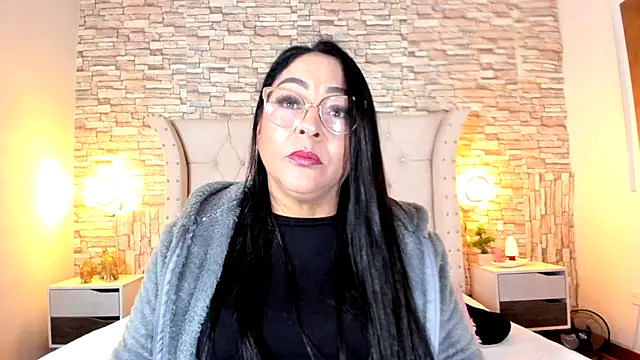 Snapshot of Gina_Myers chatting on September 19, 12:31 pm Gina Myers online show from September 19, 12:31 pm