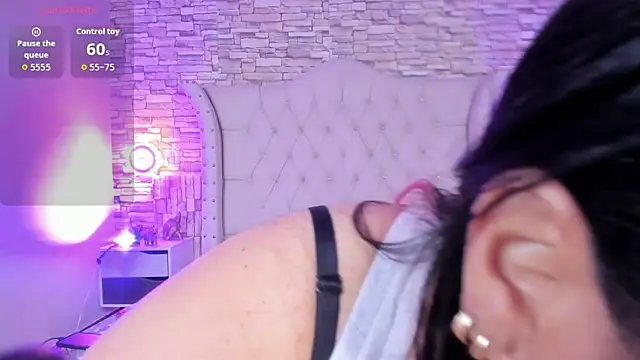 Gina Myers online show from March 24, 12:27 pm