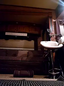 Snapshot of btmblaze chatting on December 2, 8:49 am btmblaze online show from December 2, 8:49 am