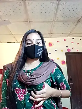 Snapshot of Cute-Pria chatting on December 5, 6:17 pm Cute-Pria online show from December 5, 6:17 pm