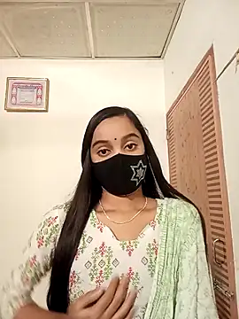 Snapshot of Cute-Pria chatting on December 14, 9:45 pm Cute-Pria online show from December 14, 9:45 pm