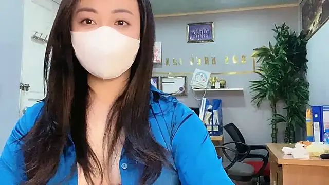 Snapshot of Bamboo_Swetie chatting on February 8, 3:53 pm Bamboo Swetie online show from February 8, 3:53 pm