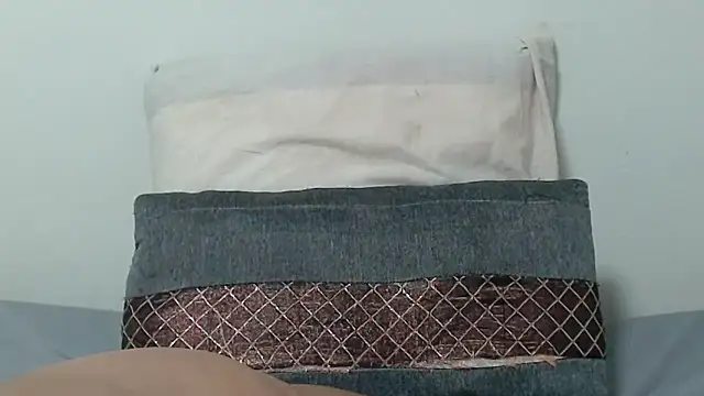 Snapshot of massiveme38 chatting on December 18, 6:34 pm massiveme38 online show from December 18, 6:34 pm