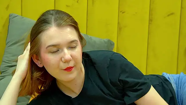 LessySmith online show from October 18, 4:20 pm