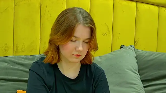 LessySmith online show from September 27, 4:13 pm