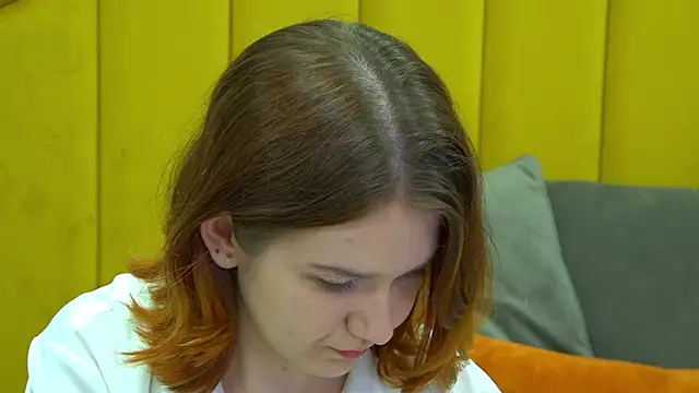 LessySmith online show from April 10, 4:25 pm