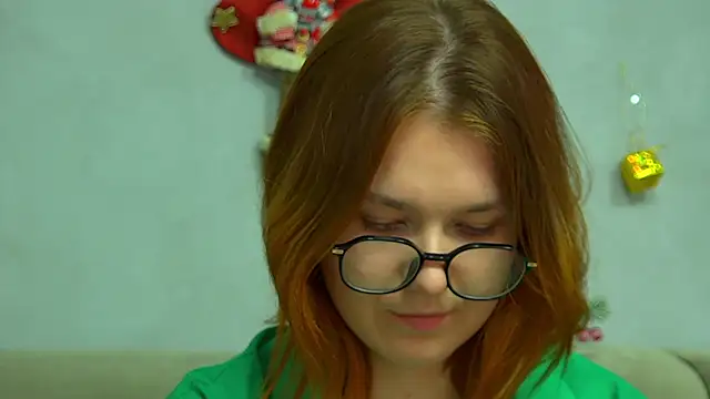 LessySmith online show from December 13, 8:04 pm