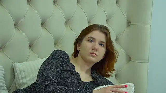 LessySmith online show from April 5, 4:46 pm