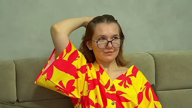 LessySmith online show from November 16, 4:39 am