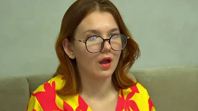 LessySmith online show from November 30, 4:57 am