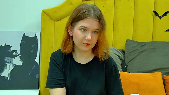 LessySmith online show from October 27, 4:19 pm