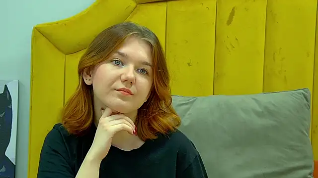 LessySmith online show from November 10, 4:23 pm