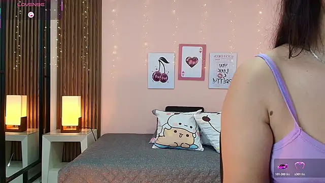 alina martinelli online show from March 22, 11:45 am