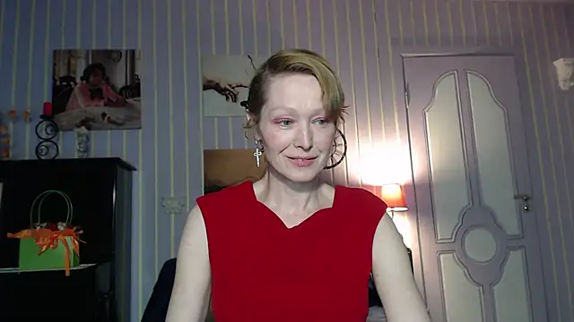 Marquise555 online show from April 17, 3:48 pm