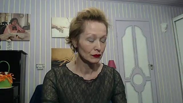 Marquise555 online show from April 4, 4:02 pm