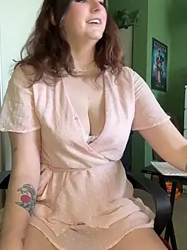Snapshot of pennybaby133 chatting on January 11, 8:43 pm pennybaby133 online show from January 11, 8:43 pm