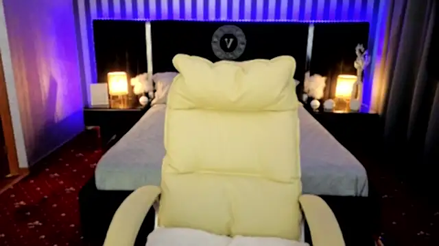 Lexi Si online show from September 26, 5:47 am