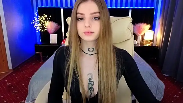 Lexi Si online show from April 20, 1:13 pm