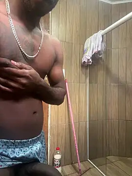 1bigodinho online show from April 15, 6:23 pm