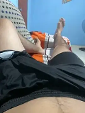 Snapshot of fabiobae1234 chatting on December 17, 12:15 am fabiobae1234 online show from December 17, 12:15 am