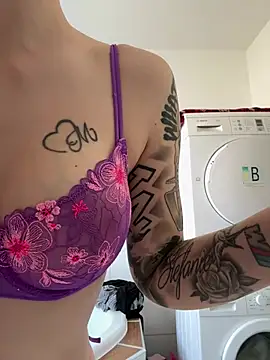 LenaSophie online show from March 5, 12:00 pm