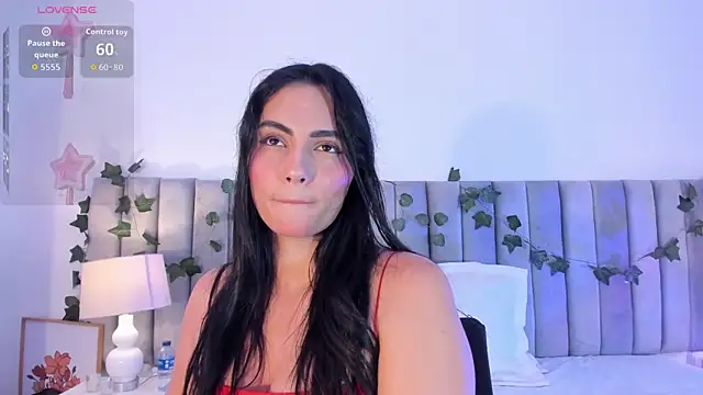 kareena basu online show from April 16, 3:40 am