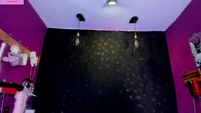 Alexa Slave online show from March 27, 7:26 pm