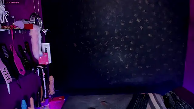 Alexa Slave online show from December 20, 9:06 pm