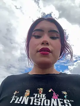 Alexa Slave online show from July 5, 6:37 pm