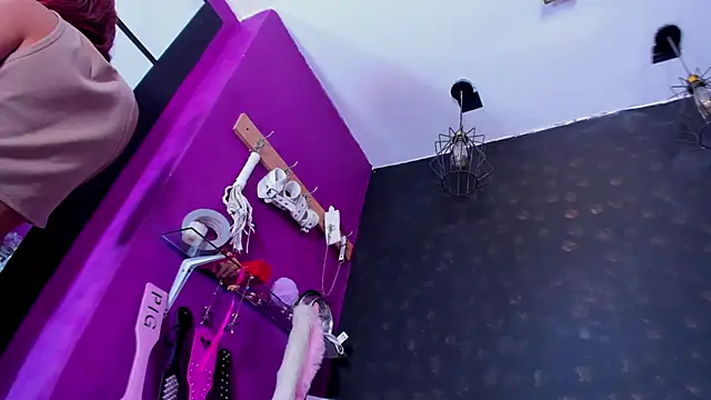 Alexa Slave online show from October 9, 7:58 pm