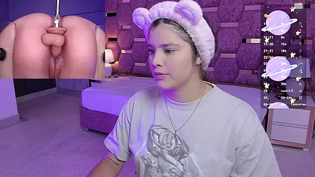 Trianna   online show from December 1, 1:45 pm