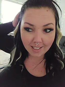 -BonnieBlack- online show from March 12, 7:12 am