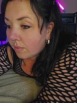 Snapshot of -BonnieBlack- chatting on July 8, 9:04 pm -BonnieBlack- online show from July 8, 9:04 pm