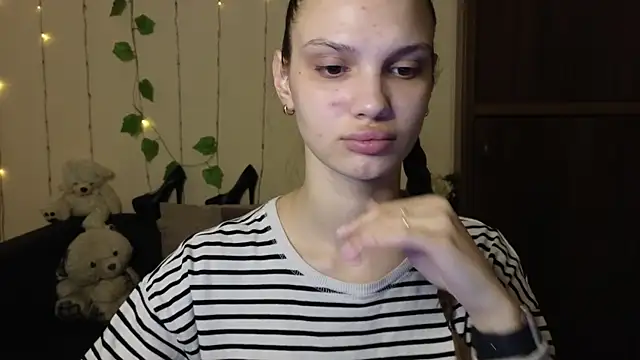 Aminakisuliawolf online show from March 7, 7:41 am