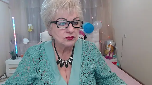KayleSmoll online show from September 20, 6:35 pm