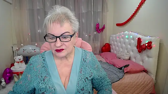 KayleSmoll online show from February 25, 10:53 pm