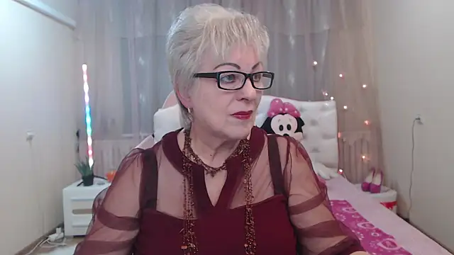 KayleSmoll online show from September 12, 6:29 pm