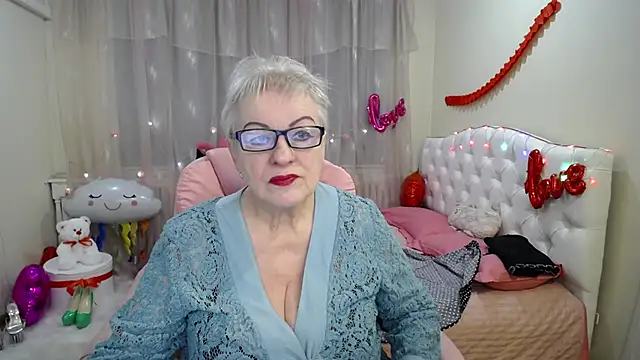 KayleSmoll online show from February 22, 7:14 pm