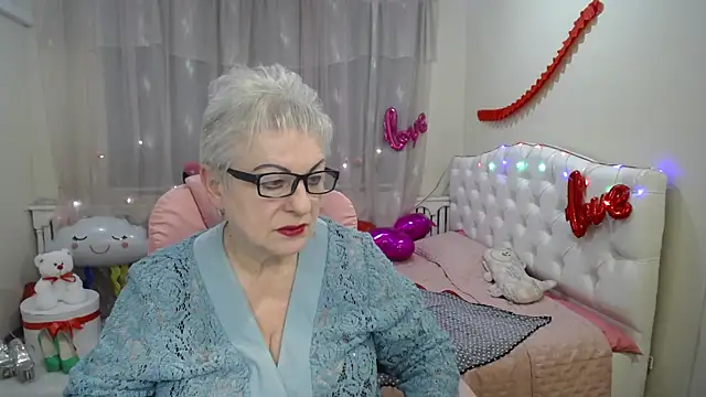 KayleSmoll online show from March 13, 1:32 am
