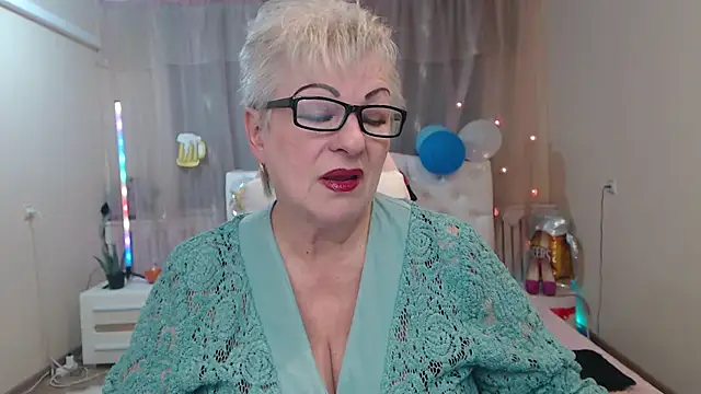 KayleSmoll online show from October 7, 6:42 pm
