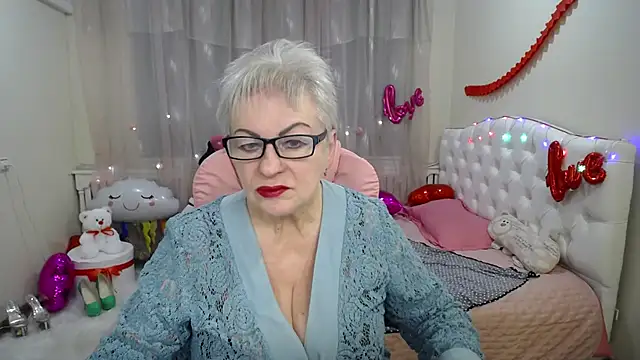 KayleSmoll online show from March 5, 10:21 pm